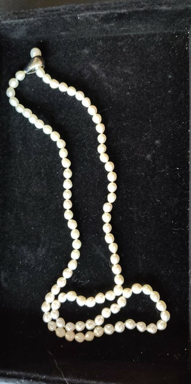 Vintage 24" freshwater pearl necklace with Sterling silver 925 marked end